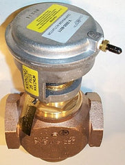 Johnson Controls VG7441RT+3008D Valve 4-8 psig Spring Range 1-1/2 Inch NPT Pneumatic Actuator