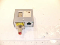 Johnson Controls P70AA-5 Open Low Pressure Ammonia Control Switch