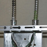 Hubbell 38RAC Armored Cable Connector 3/8 in Trade 1/2 in Knockout 0.402 to 0.61 in Cable Openings