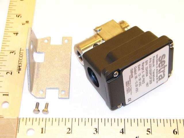 Setra 2301050PD2F2EB Transducer 0-50Psid 0-10Vdc 1/4 inch Connection